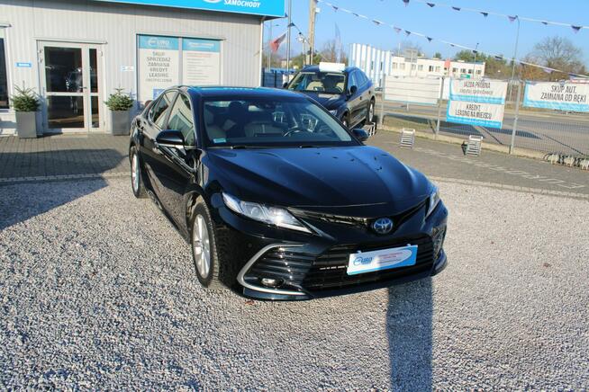 Toyota Camry 2.5 Hybrid e-CTV Comfort F-vat Kamera Gwarancja Warszawa - zdjęcie 4