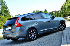 Volvo V60 LiFT 2,0 Disel Ledy Skóra Klimatronik City Full Opcja Płock - zdjęcie 2