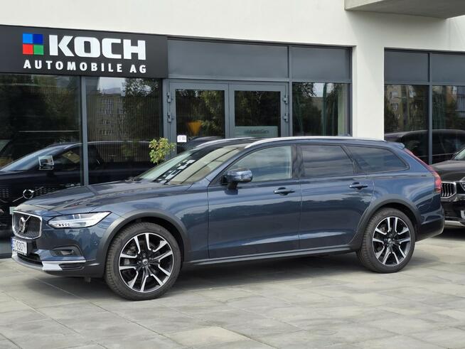 Volvo V90 Cross Country B4 Mild-Hybrid, Diesel, Ultimate Bright Tychy - zdjęcie 1