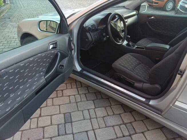 Sprzedam Mercedesa C180 Coupe rocznik 2001 Rybnik - zdjęcie 9