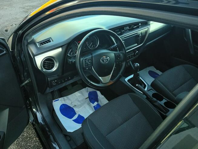 Toyota Auris Janów Lubelski - zdjęcie 7
