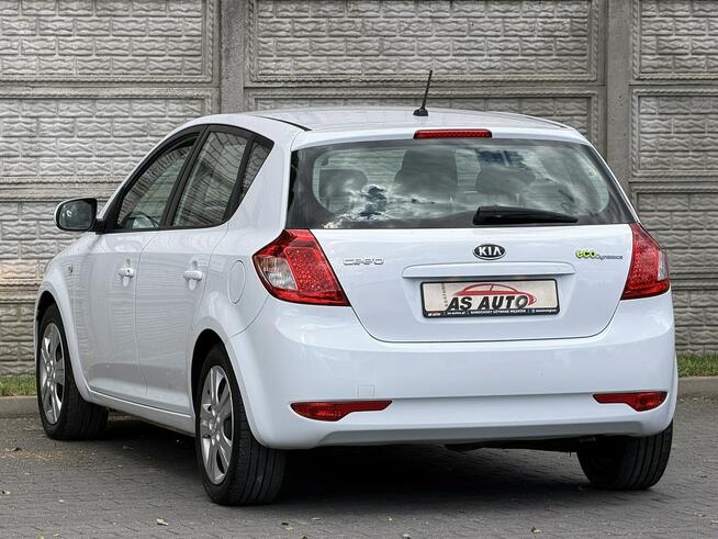 Kia Cee'd 1,6CRDI 90KM EcoDynamics/Klima/Pod.Fotele/Serwis Węgrów - zdjęcie 4