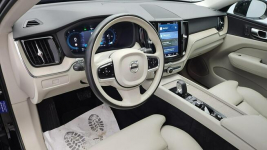 Volvo XC 60 B4 B Core aut ! Z Polskiego Salonu ! Faktura VAT ! Warszawa - zdjęcie 9
