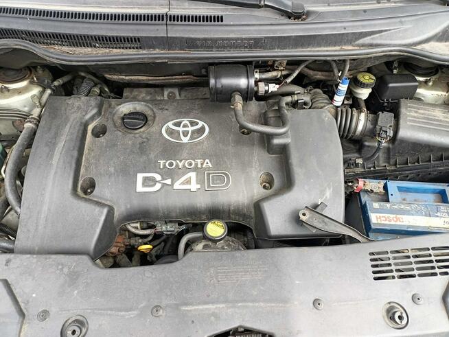 Toyota Corolla Verso 2.0 D-4D 115km 05r 7os Tarnów - zdjęcie 8