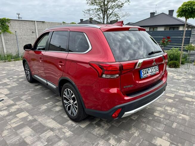 OUTLANDER 4x4 Nowy Model Oryginał Lakier Przebieg Bogata Opcja Szerominek - zdjęcie 4