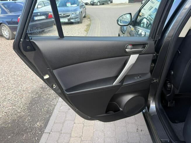 Mazda 3 NAWI,2 KOMPLETY KÓL,2 KOMPLETY KLUCZY,CZUJNIKI PARKOWANIA Słupsk - zdjęcie 7