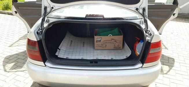 Audi A4 Avant 1.6 Wałbrzych - zdjęcie 12