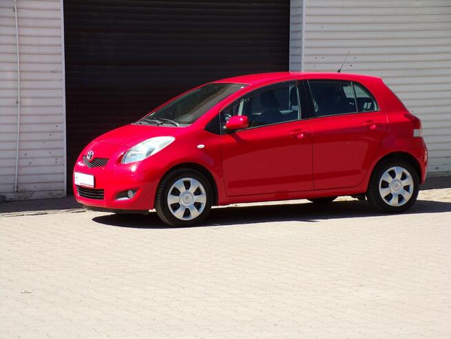 Toyota Yaris AUutomat /Gwarancja /1,3 /100KM Mikołów - zdjęcie 9