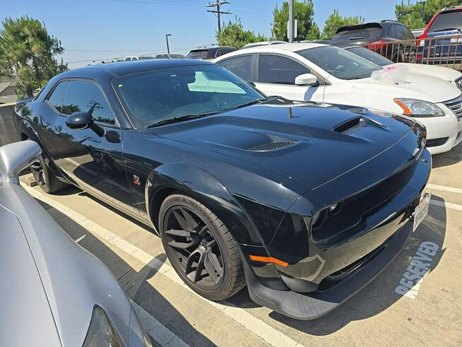 Dodge Challenger 6.4 HEMI / automat / niski przebieg Warszawa - zdjęcie 1