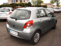 Toyota Yaris 1,3 + Gaz 2010 r Września - zdjęcie 6