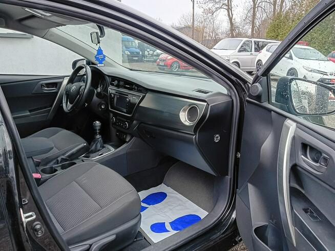 Toyota Auris Janów Lubelski - zdjęcie 7