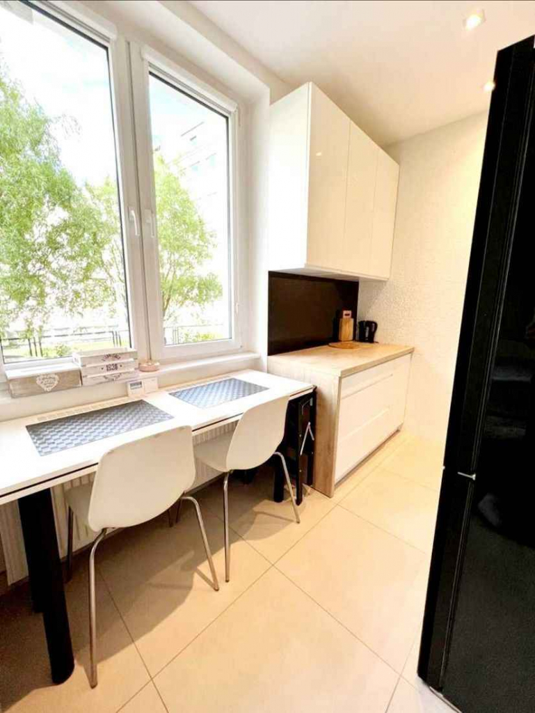 2pok, 40 met, Okolice Wilczej 2 MIEJSCA PARKINGOWE (Wrocław) Krzyki - zdjęcie 4