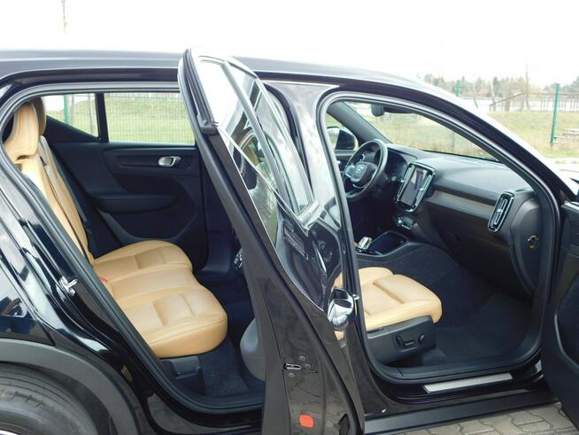 Volvo XC 40 2.0T INSCRIPTION Beżowa Skóra BLiS Żyrardów - zdjęcie 10