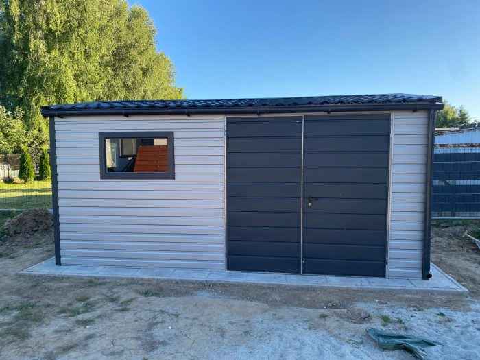 Garaż z płyty warstwowej 5,5 x 3 + wiata 0,5x 3  PROMOCJA Śródmieście - zdjęcie 2