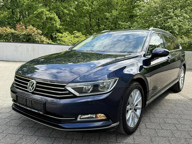 Volkswagen Passat Highline Virtual Kamera ACC Navi Gwarancja Kutno - zdjęcie 2