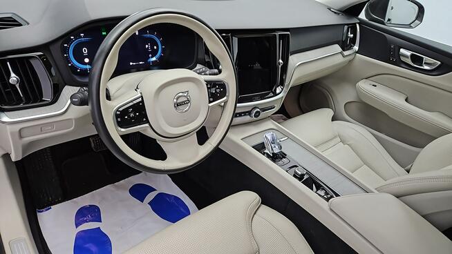 Volvo V60 B4 D Plus Bright aut ! Z Polskiego Salonu ! Faktura Vat ! Warszawa - zdjęcie 9