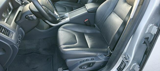 Volvo XC 60 2,0 181KM D4 Lift Led Automat Navi Skóra Parktronik Płock - zdjęcie 9