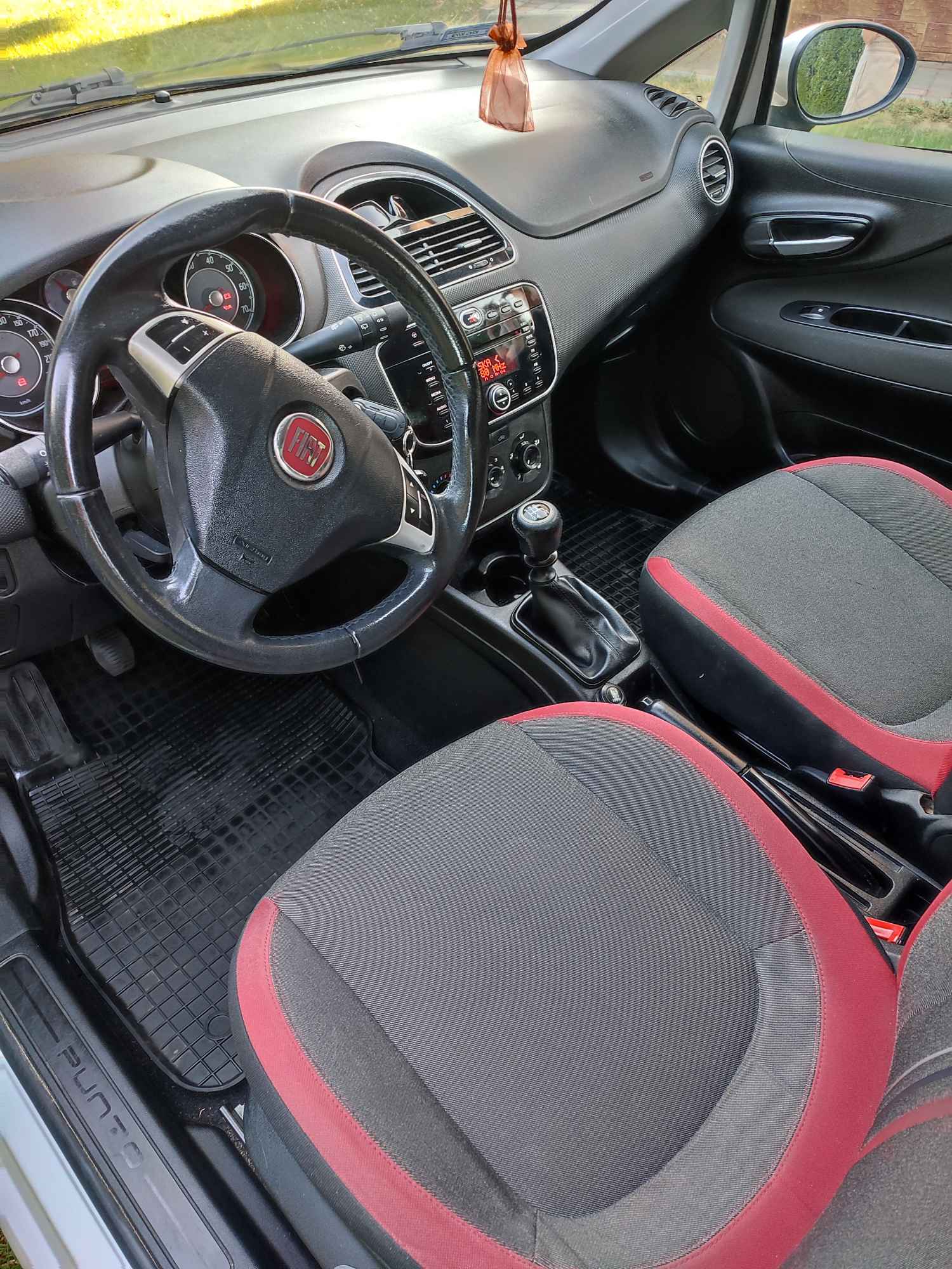 Fiat Punto Evo Łazy Biegonickie - zdjęcie 3