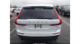 Volvo XC 60 / 4x4 / virtual cockpit / niski przebieg / Tarnów - zdjęcie 8