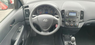Hyundai i30 Bardzo zadbany/Wszystko sprawne/Bez korozji/Zarejestrowany Przyszowice - zdjęcie 8