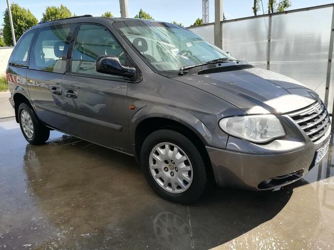 Chrysler Voyager do przewozu niepełnosprawnych Bielsk Podlaski - zdjęcie 10