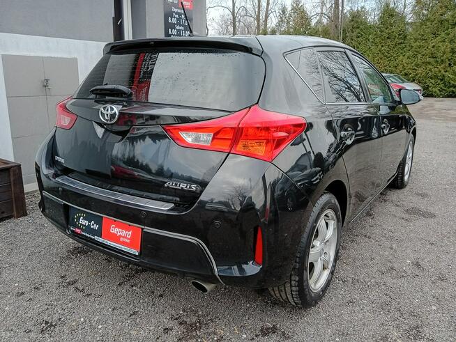 Toyota Auris Janów Lubelski - zdjęcie 5