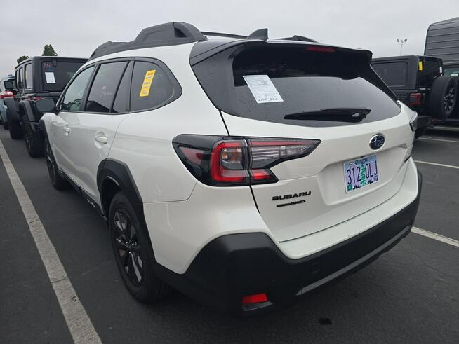 Subaru OUTBACK Bogata wersja wyposażenia / AWD / niski przebieg Tarnów - zdjęcie 5