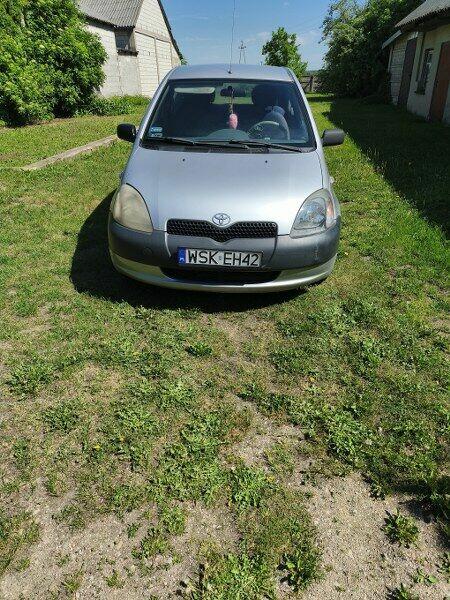 1/2 udziału Toyota Yaris 2000 r. Warszawa - zdjęcie 1