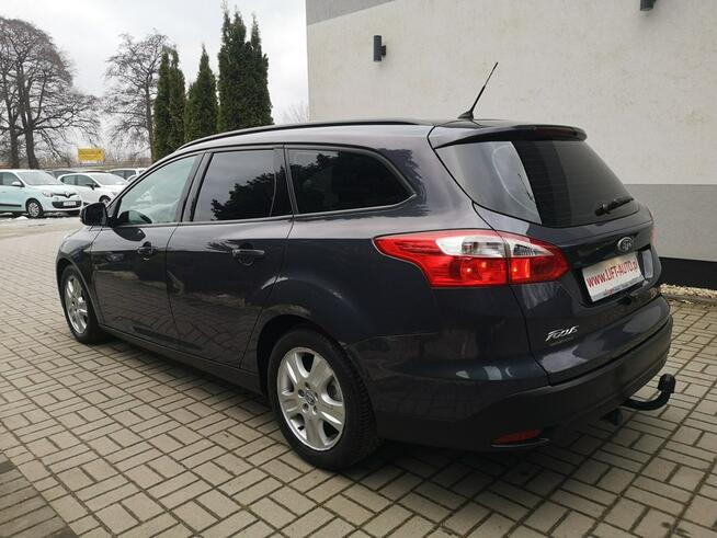 Ford Focus 1.0 12V 125KM  Klimatronik Halogeny Isofix  HAK Gwarancja Strzegom - zdjęcie 9