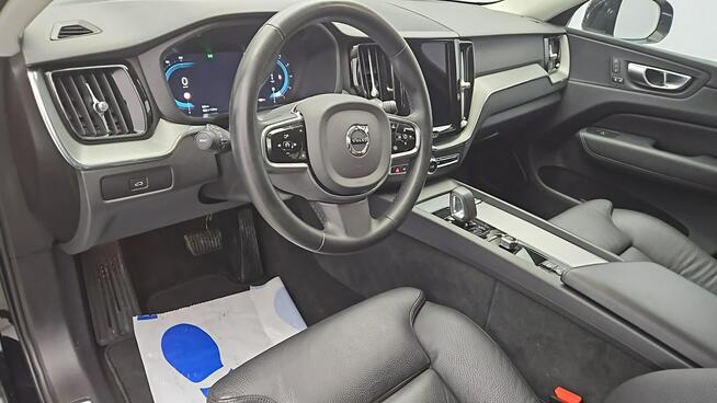 Volvo XC 60 B4 D Plus Bright aut ! Z Polskiego Salonu ! Faktura VAT ! Warszawa - zdjęcie 9
