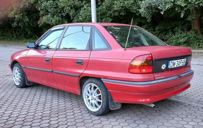 Opel Asta 1.6 Benzyna + LPG Brzeg Dolny - zdjęcie 2