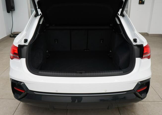 Audi Q3 35TFSI 150KM Manual Virtual Kamera MartwePole Asystenci Alu17 Kielce - zdjęcie 9