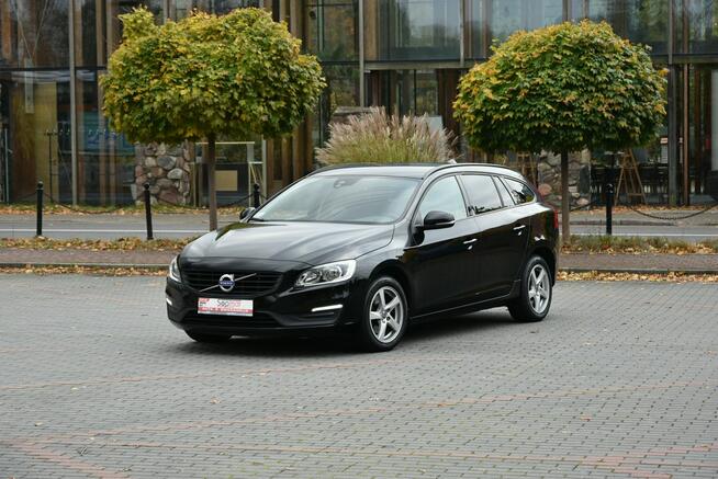 Volvo V60 2.0d 120KM Manual 2015r. LED NAVi TEMPOMAT Isofix Kampinos - zdjęcie 3