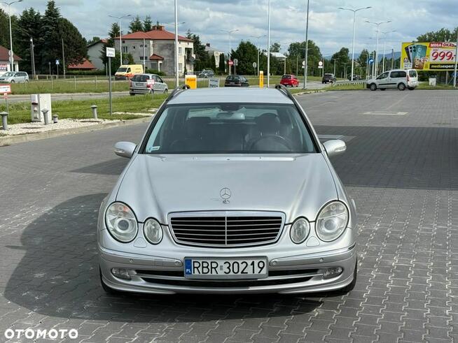 Mercedes-Benz Klasa E 320 T CDI Elegance Krosno - zdjęcie 1
