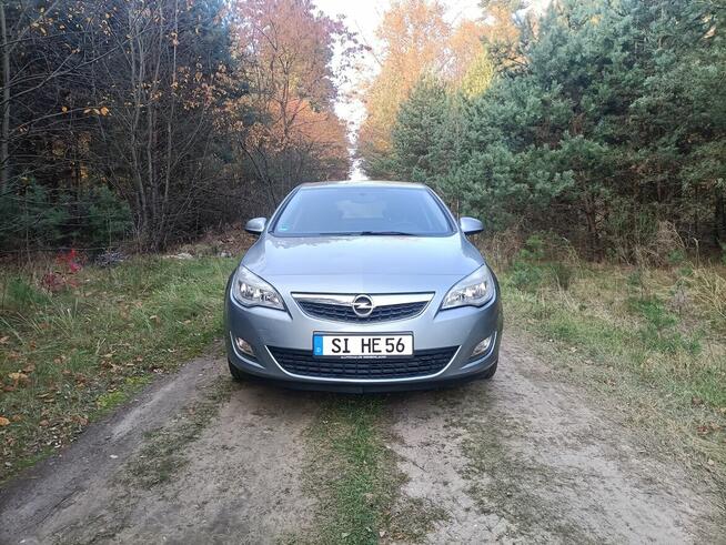 Opel Astra J 1.6 Benzyna 115km Hatchback Klima Alu z Niemiec Kłobuck - zdjęcie 2