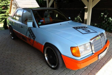 syndyk sprzeda samochód