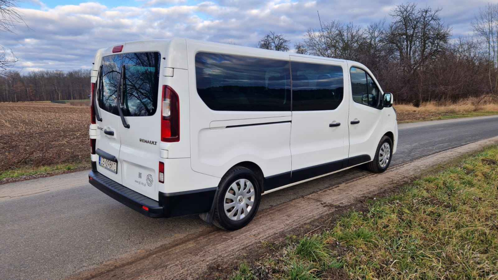 Wynajem busa 9-osobowego Wypożyczalnia busów osobowch/dostawczych Grójec - zdjęcie 4