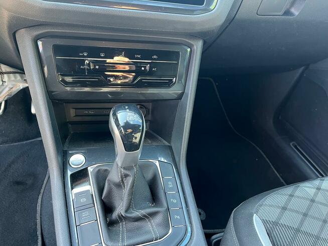 VOLKSWAGEN Tiguan 2.0 TSi 150 BlueMotion DSG7 R-Line GK083 Grunwald - zdjęcie 8