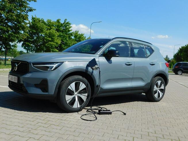 Volvo XC 40 1,5T4 z Gwarancją Bezwypadkowy Model 2024r Żyrardów - zdjęcie 2