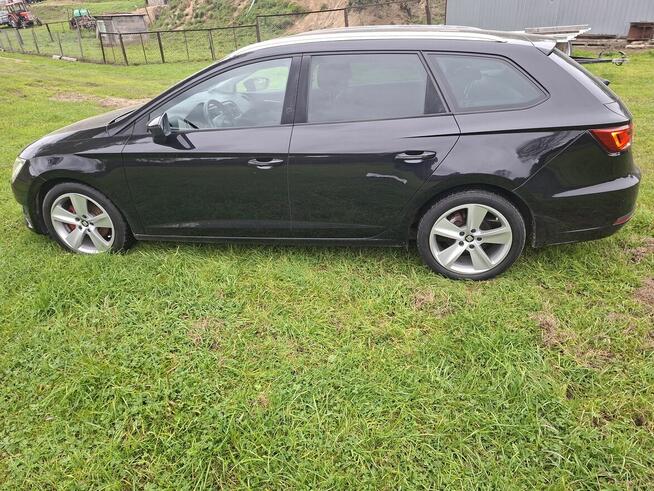 Ładny Seat Leon 2,0 TDI Kombi wersja FR. rok 2014 Kartuzy - zdjęcie 3