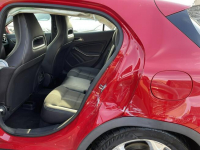 Mercedes GLA 200 AMG line Automat 4Matic Podgrzewane Kamera Skóra Gliwice - zdjęcie 6