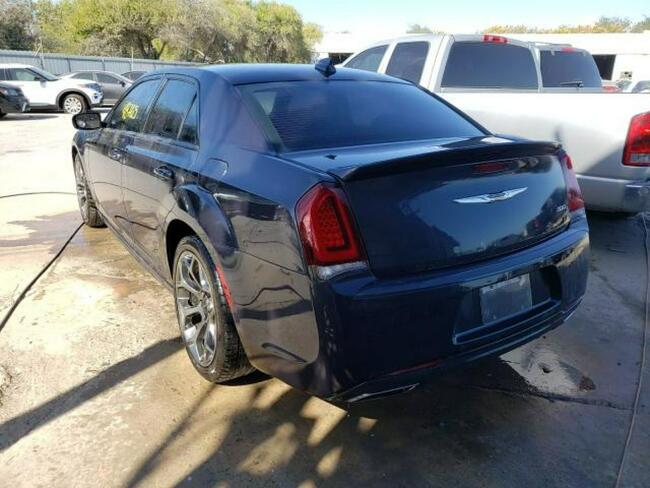 Chrysler 300C 2018, 3.6L, porysowany lakier Warszawa - zdjęcie 5