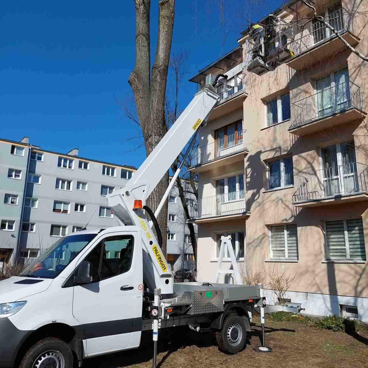 Podnośniki koszowe Łódź - wynajem. Górna - zdjęcie 1