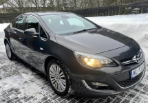 Opel Astra J - Mega Wyposażenie - BEZWYPADKOWA - KOLOR Legionowo - zdjęcie 4