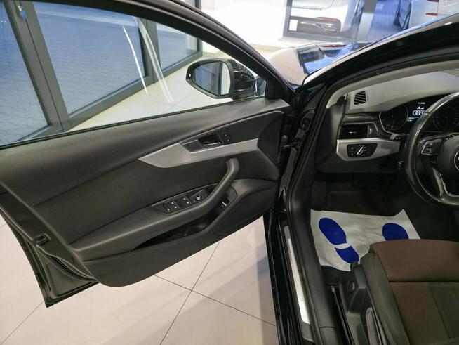 Audi A4 Bezwypadkowy/ Roczna Gwarancja w cenie / DSG / Zadbany Korczyna - zdjęcie 11