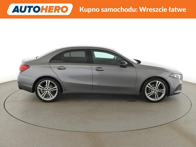 Mercedes A 180 full LED półskóra duże ekrany navi grzane fotele kamera Warszawa - zdjęcie 9