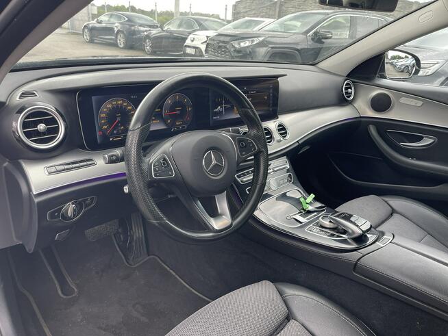Mercedes E 220 Automat Kamery360 Podgrzewanie Skóra Virtual cockpit Gliwice - zdjęcie 7