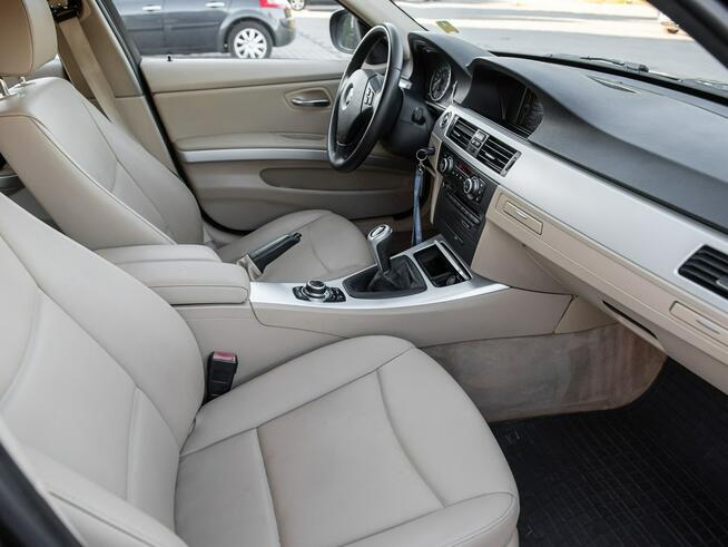 BMW 318 LCI 2.0d 143KM Manual ! Zadbana ! Zwoleń - zdjęcie 9