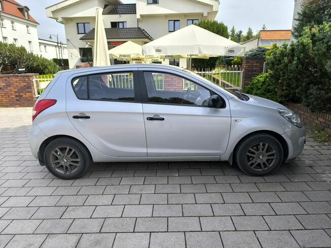 Hyundai i20 stan bardzo dobry Swarzędz - zdjęcie 4