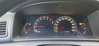 toyota corolla e12